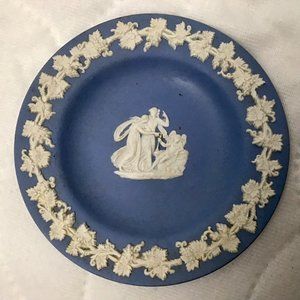Vintage Wedgwood Blue Candy Trinket Dish Grape Jasperware Design 4”